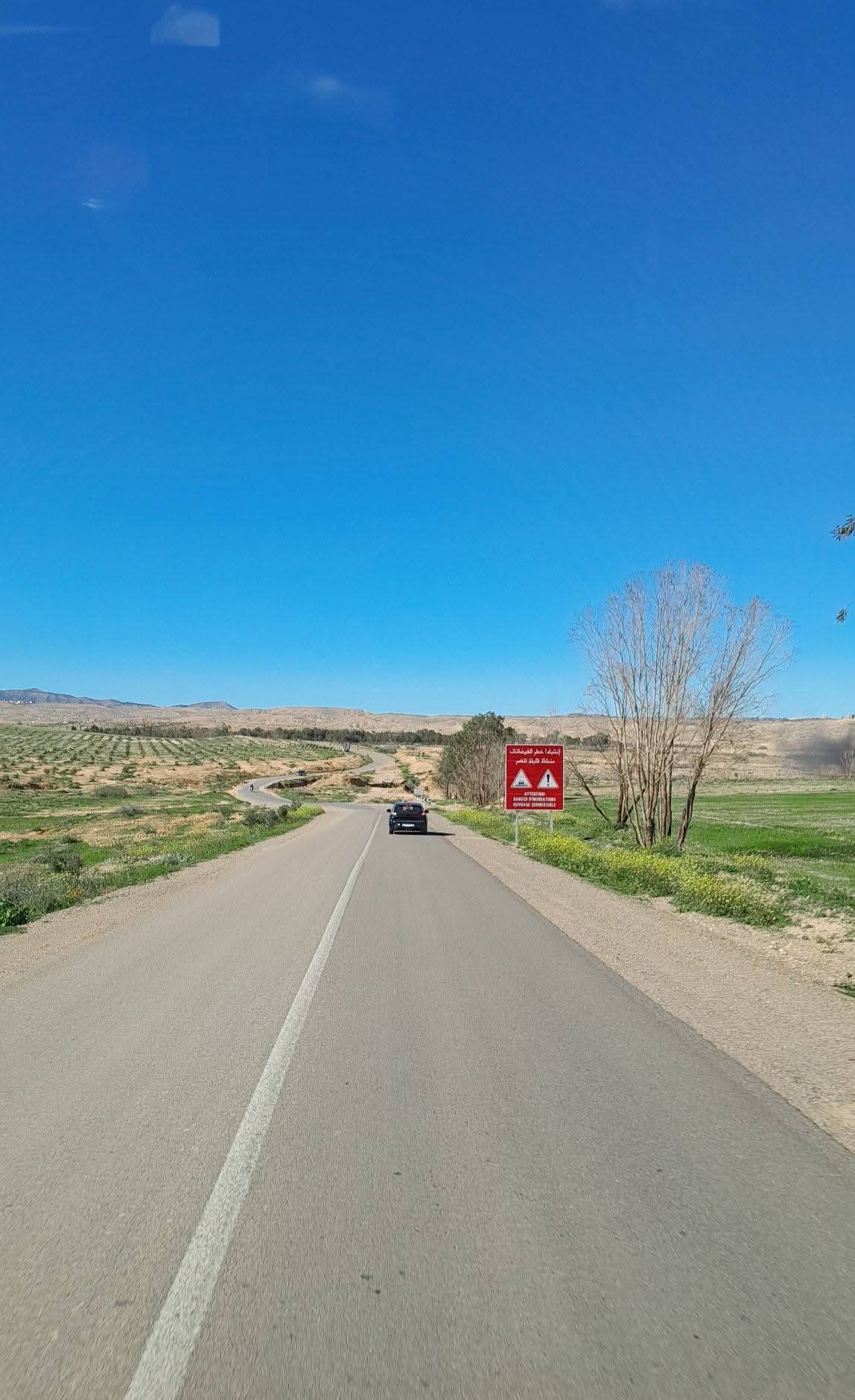 في انتظار القنطرة.. لوحات تنبيه تؤدي الواجب!..هنا البعاج نواحي دار الكبداني