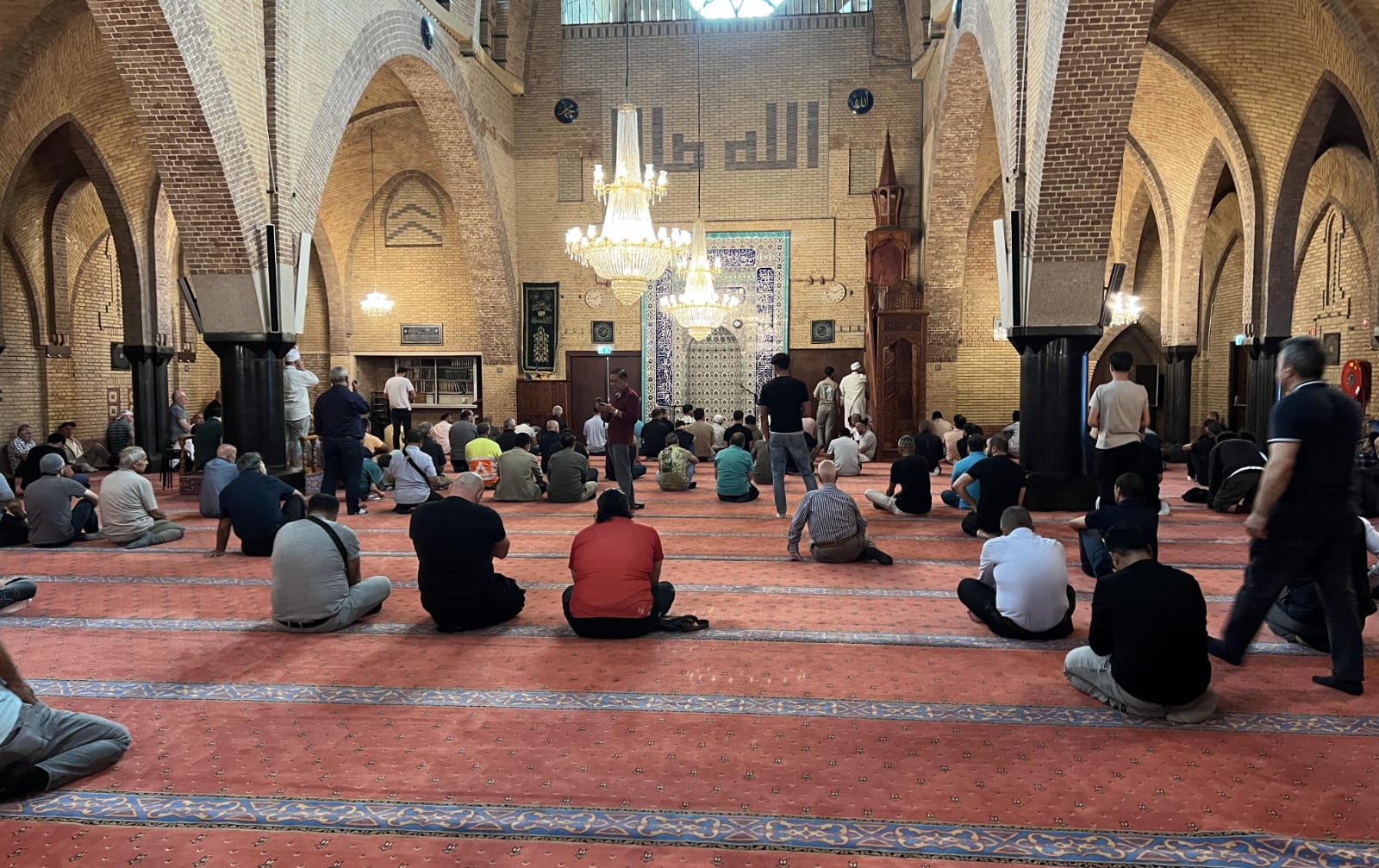 هولندا.. مسجد  يثير الجدل بعد فرض رسوم للعضوية خلال رمضان