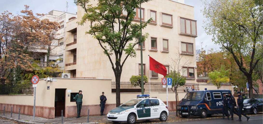 استجابة للإقبال المتزايد.. قنصلية برشلونة ترفع وتيرة خدماتها