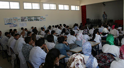 أنشطة تأطيرية متنوعة بثانوية عبد الكريم الخطابي إستعدادا لإجتياز امتحانات الباكالوريا
