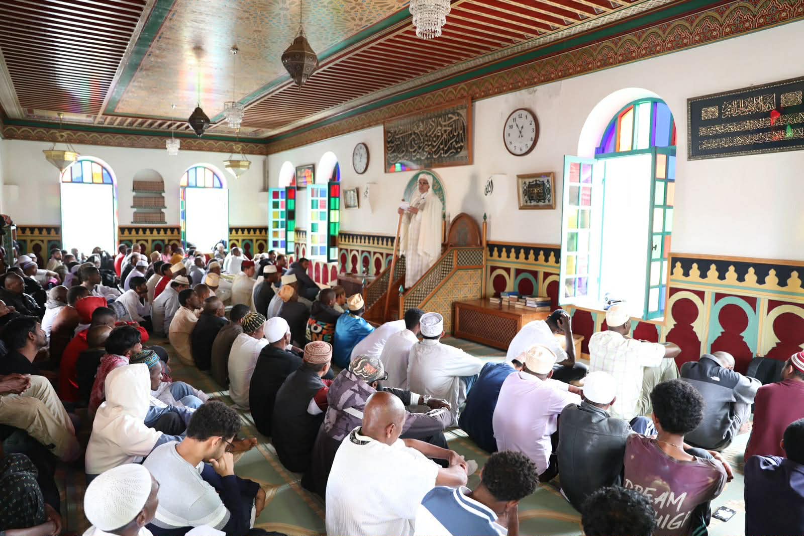 إحياء لذكرى وفاة جلالة الملك محمد الخامس طيب الله ثراه، وفد من مؤسسة محمد السادس للعلماء الأفارقة يقوم بزيارة إلى مدغشقر