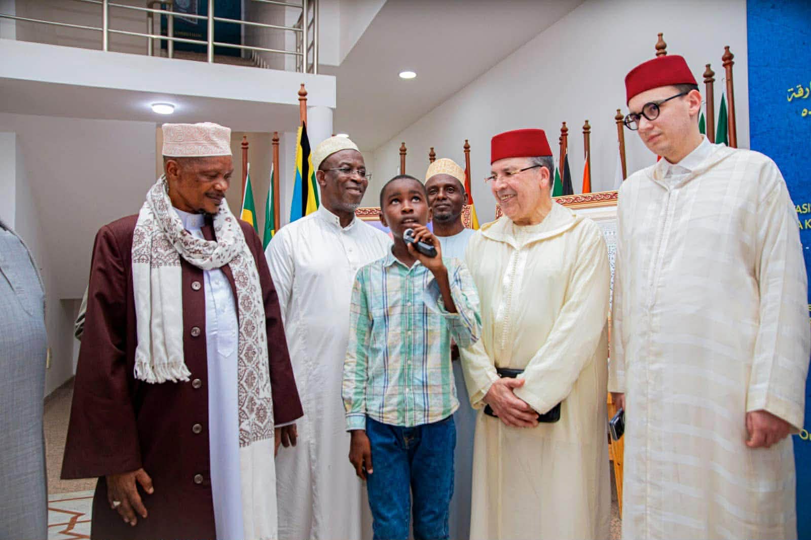 مؤسسة محمد السادس للعلماء الافارقة تطلق مبادرة رمضانية إنسانية بدار السلام وتحيي ليالي الشهر الفضيل