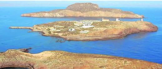 إنذار أقصى في مليلية بعد وصول قوارب مهاجرين إلى الجزر الجعفرية قبالة رأس الماء