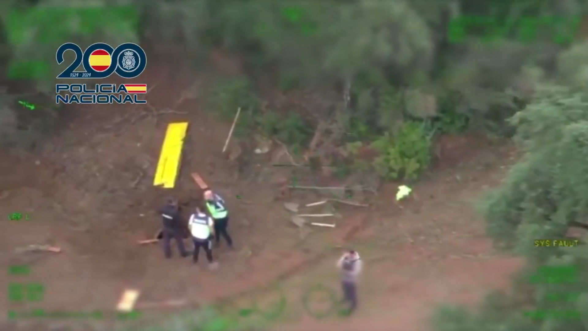 الشرطة الإسبانية تحجز 19 بندقية كلاشينكوف وأكثر من طن من الكوكايين في عملية أمنية كبرى