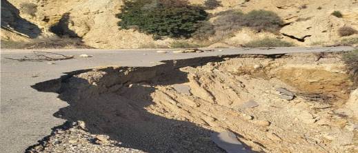 حالة الطريق الرابطة بين بودينار وإفاسيا تثير موجة استياء واسعة بالريف