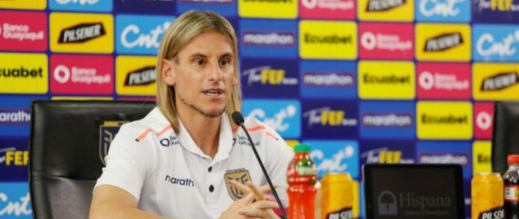 مدرب الإكوادور يصف ودية المغرب بـ“الاختبار الكبير” قبل مونديال 2026