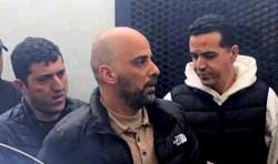 محمد حاكي يغادر السجن لوداع والده في الحسيمة