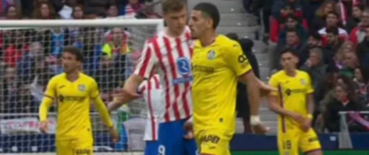 عقوبة قاسية تلوح في الأفق للمدافع المغربي عبقار بعد واقعة مثيرة أمام مهاجم أتلتيكو مدريد