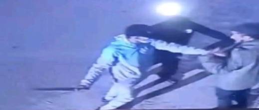 الأمن يفكك عصابة "فيديو الاعتداء" على موظف عمومي ويوقف 4 شبان في وقت قياسي