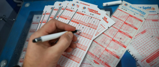 “القمارة” يطالبون بالإنصاف بعد قلب نتيجة “الكان”