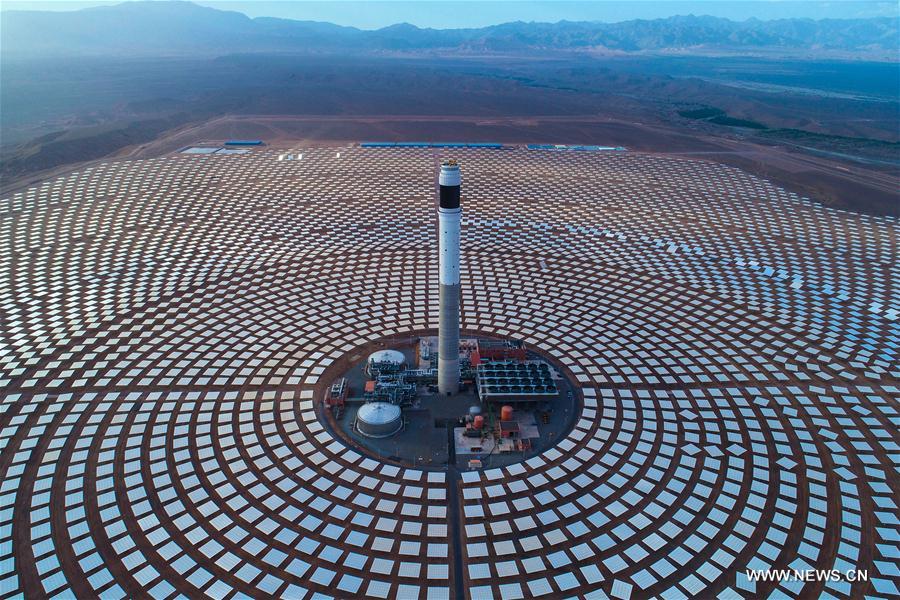 المغرب يضاعف قدراته في الطاقات المتجددة خلال عقد ويعزز موقعه إقليمياً