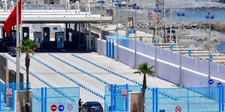 مطالب إسبانية تشدد على ترحيل المهاجرين من مليلية المحتلة