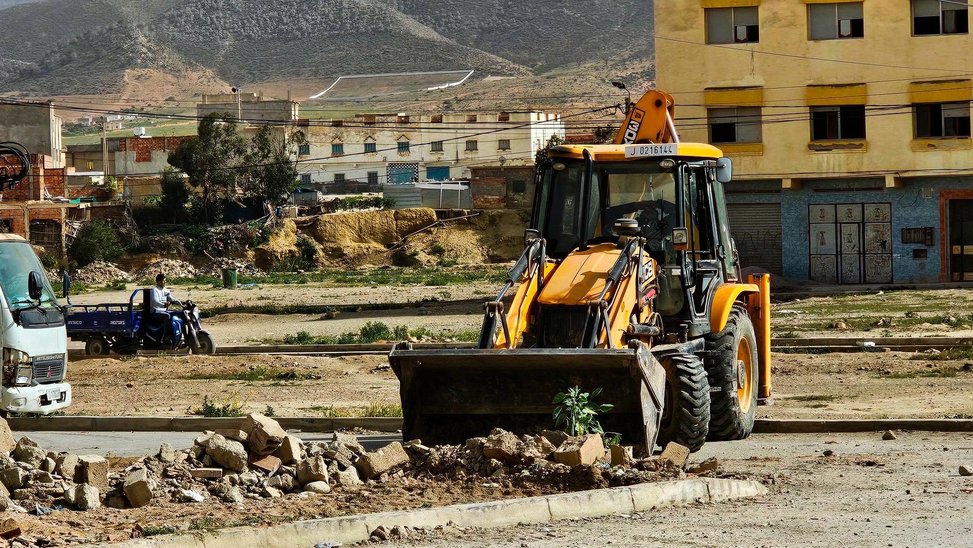 الدريوش تتحرك ضد “البؤر السوداء”.. إحصاء وهدم البنايات المهجورة يثير ارتياح الساكنة