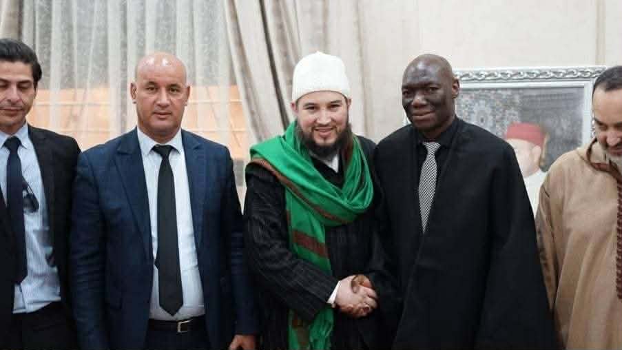 الدبلوماسية الروحية.. زيارة القائم بأعمال سفارة جنوب إفريقيا للزاوية القادرية البودشيشية بمداغ