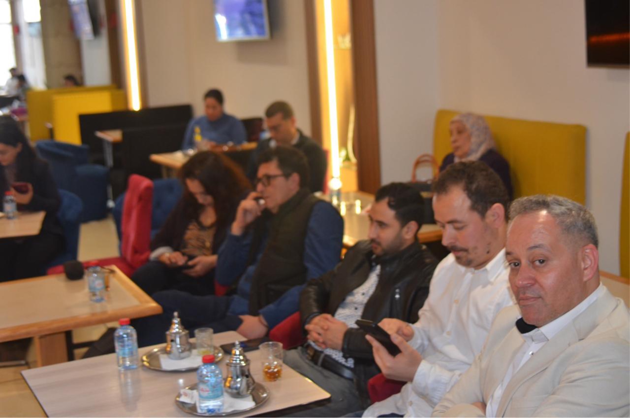 عبد الله بوصوف يوقع "تمغربيت" و"إمارة المؤمنين" ويغوص في محددات الشخصية المغربية