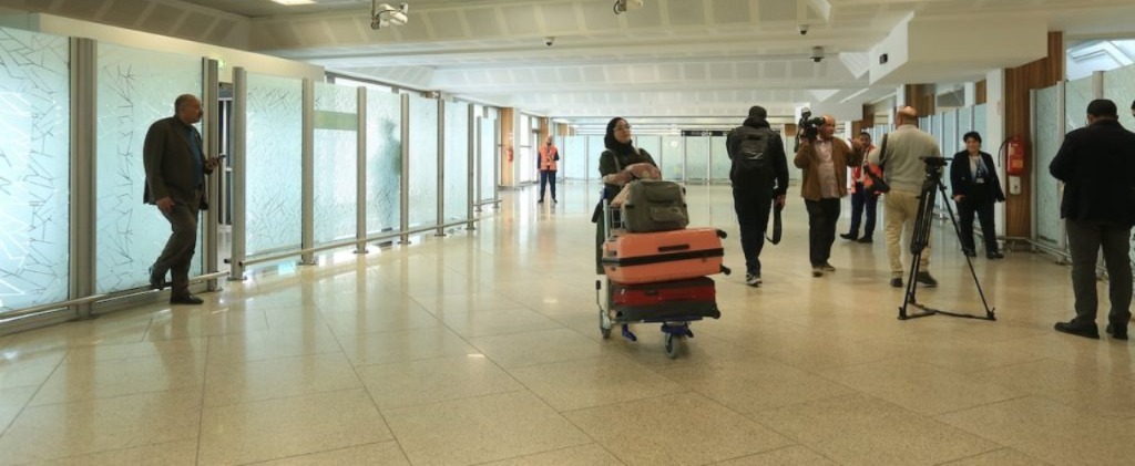 ضريبة طيران جديدة في هولندا  تقلق أفراد الجالية المغربية