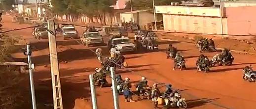 تصعيد خطير في مالي.. قتال داخل العاصمة وتحذيرات دولية عاجلة