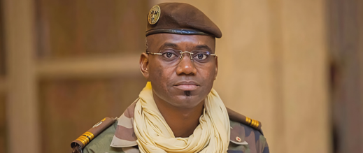 مقتل وزير الدفاع المالي وأفراد من عائلته في هجوم مسلح 