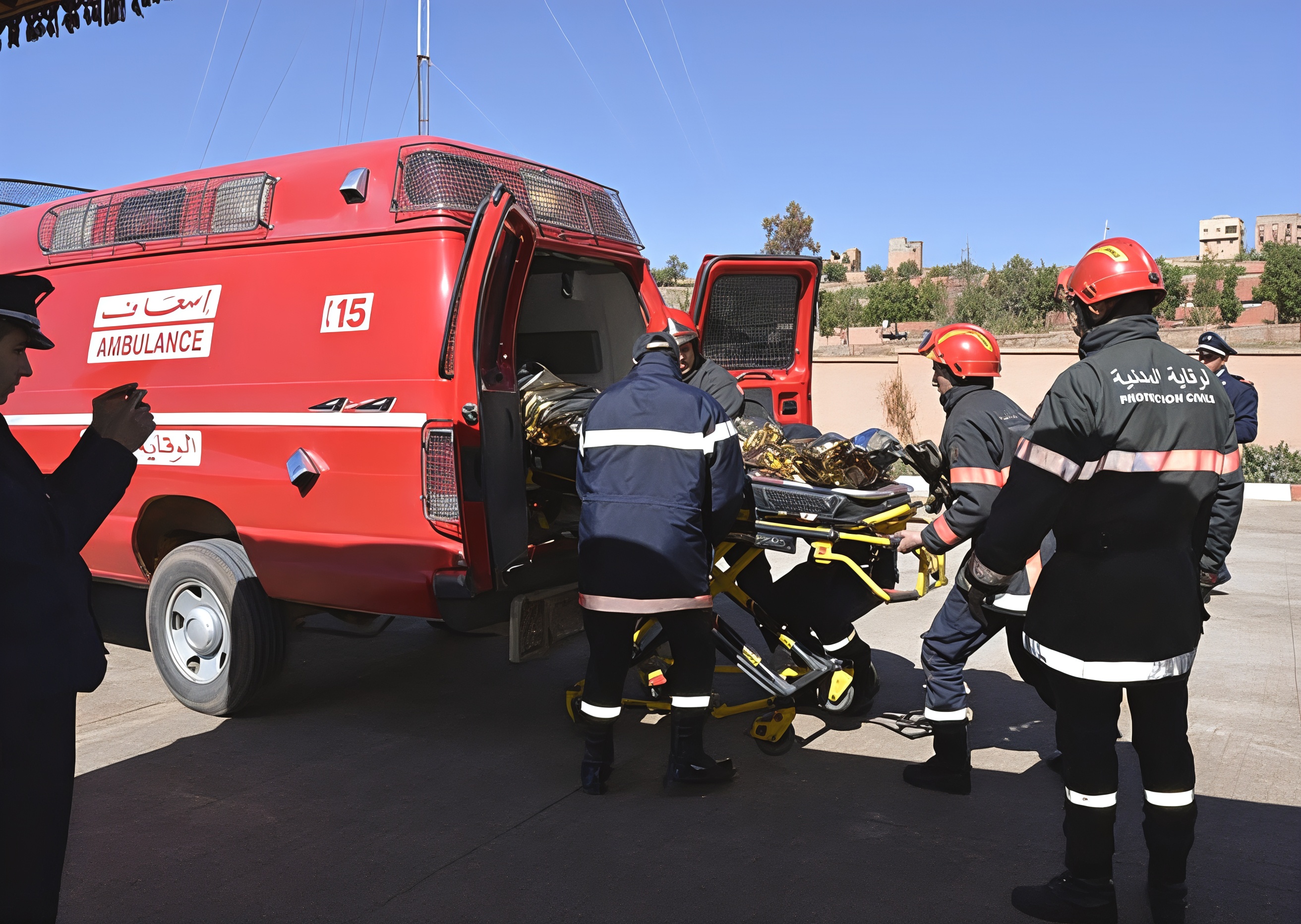 إحباط محاولة شخص الانتحار بإضرام النار في الحسيمة.. وتدخل سريع ينقذ حياته