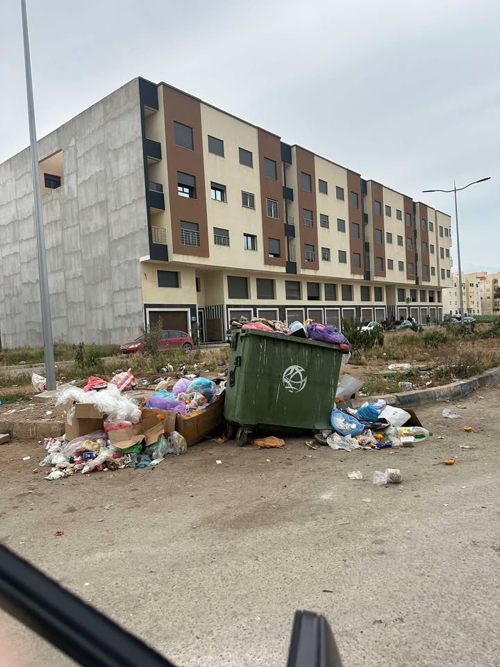 صور صادمة من حي المطار بالناظور.. أزمة نظافة تُغضب السكان