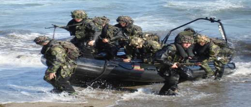 إسبانيا تحقق في سرقة 3 زوارق عسكرية يشتبه في توظيفها بعمليات تهريب عبر المضيق
