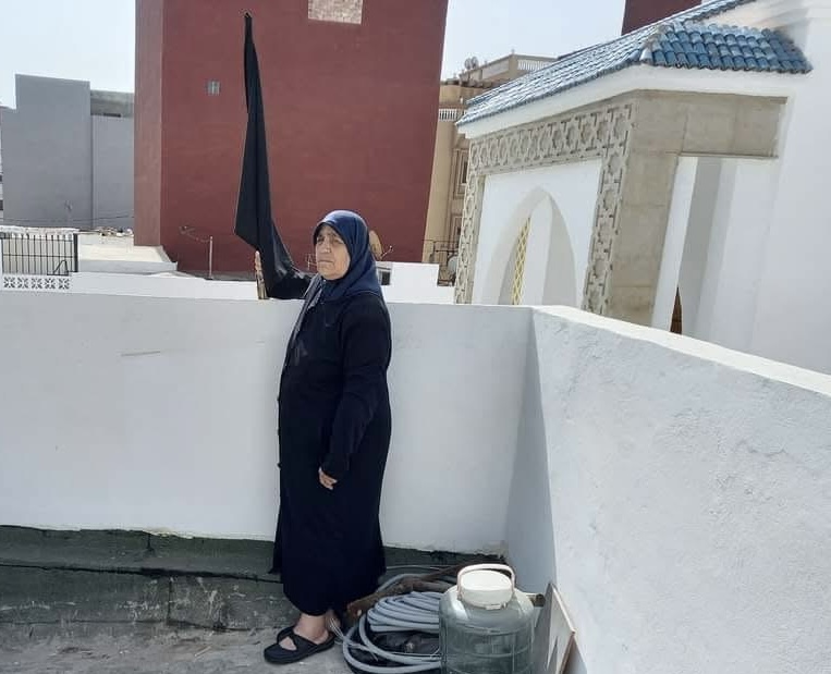 محامون بهيئة طنجة يباشرون إجراءات قانونية ضد "الجود" على خلفية استهدافها والدة الزفزافي