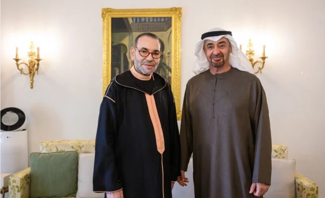 لقاء أخوي بالرباط يجمع الملك محمد السادس ورئيس دولة الإمارات