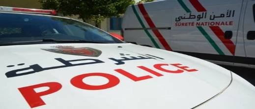 توقيف جزائري بعد عثور الأمن على بطاقات بنكية بحوزته بأسماء الغير
