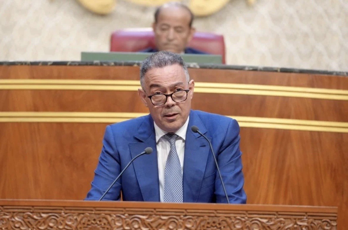 أنباء التحاق لقجع بـ "البام" تشعل "سوق" الانتقالات السياسية بجهة الشرق