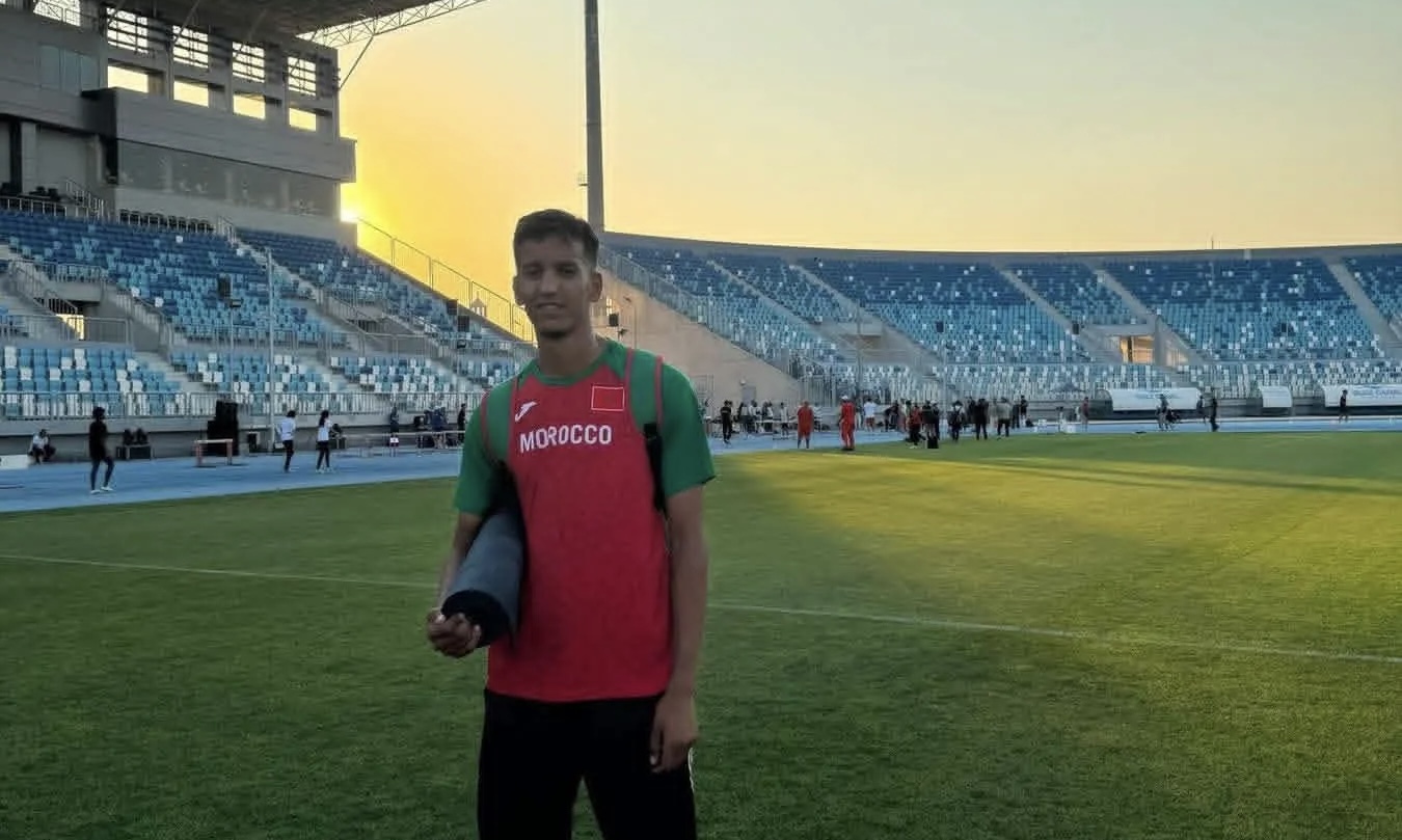 ابن الناظور آدم نمار يتسيد سباق الحواجز العربي ويتوج بالذهب بمصر