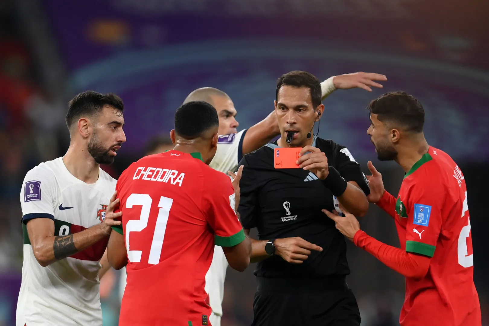 طاقم تحكيم أرجنتيني لقمة المغرب وفرنسا في ربع نهائي المونديال
