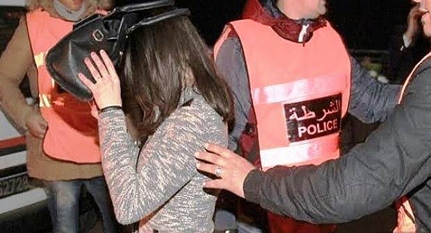توقيف 4 أشخاص بزايو إثر مداهمة منزل للاشتباه في استغلاله كوكر للدعارة