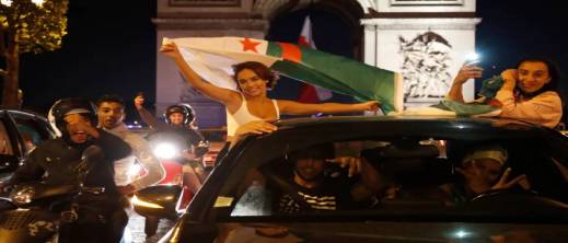 من المدرجات إلى الشوارع.. هكذا استقبلت فئات من الجزائريين خروج المغرب من كأس العالم