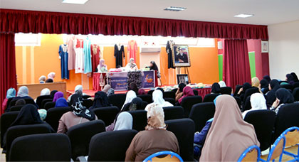 تنظيم معرض للصناعة التقليدية خاص بالنساء من طرف النسيج الجمعوي بالعروي