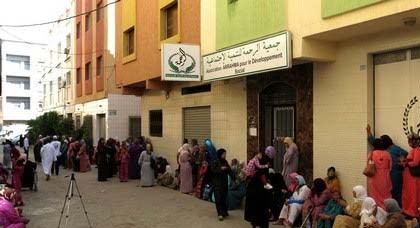 جمعية الرحمة تطلق حملة لجمع ملابس العيد لفائدة الأيتام بالموازاة مع توزيعها كفالات مالية على 240 يتيما ‎