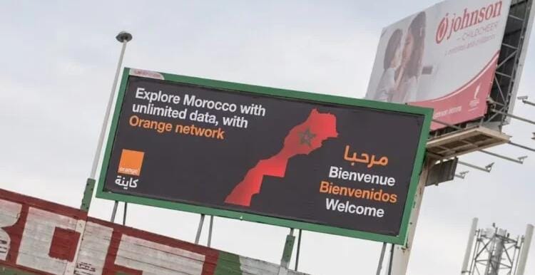 إعلان على طريق سريع بإسبانيا يفجر الجدل حول سبتة ومليلية