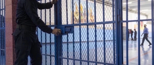 إيداع شرطي موقوف السجن لتورطه في قتل سميره في جلسة خمرية