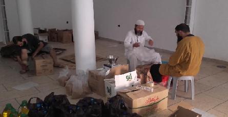 جمعية ساجد للعناية بالمساجد بإمزورن توزع قفة العيد بإمزورن