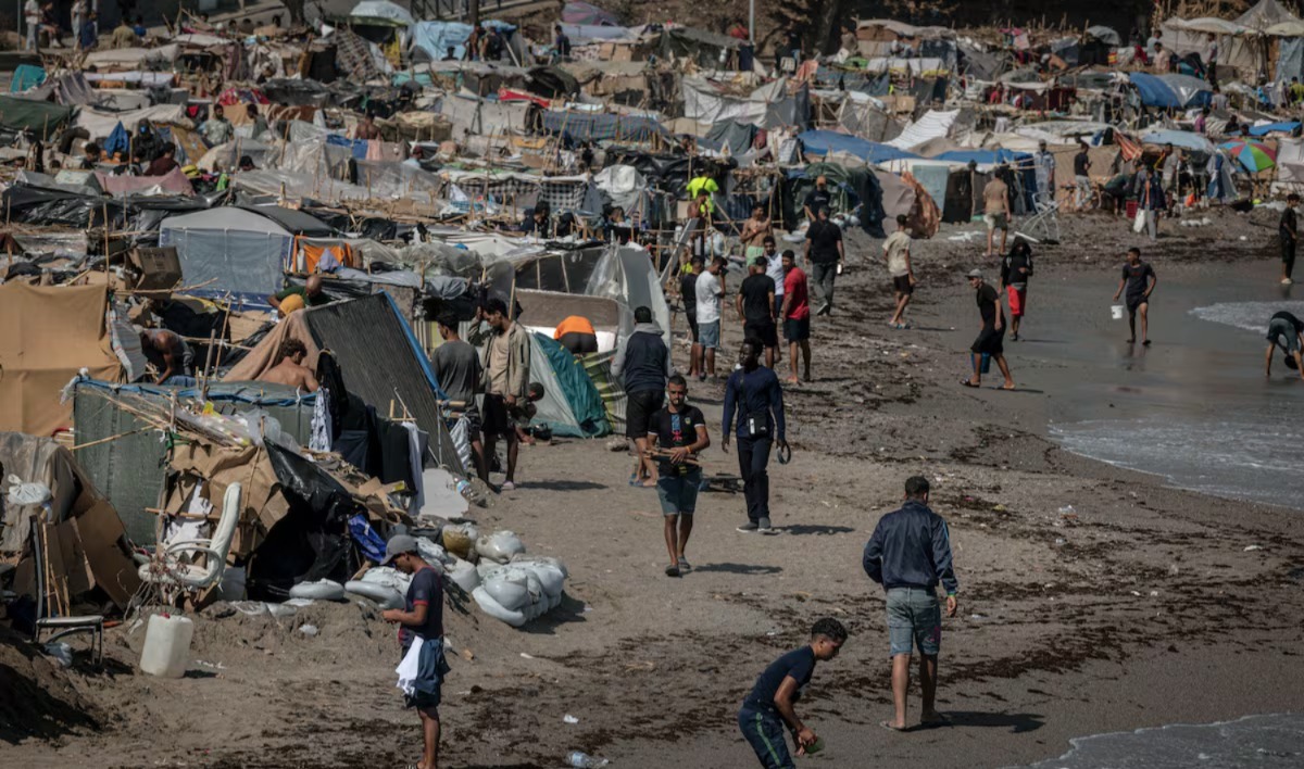 الحكومة الإسبانية تستعد لتسريع إعادة مهاجرين إلى المغرب عبر مرسوم استثنائي
