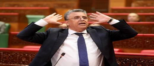 بعد أن "عينته الأسبوع" رئيسا للحكومة وهبي يوضح: "ما خليتونيش نكمل النعاس"