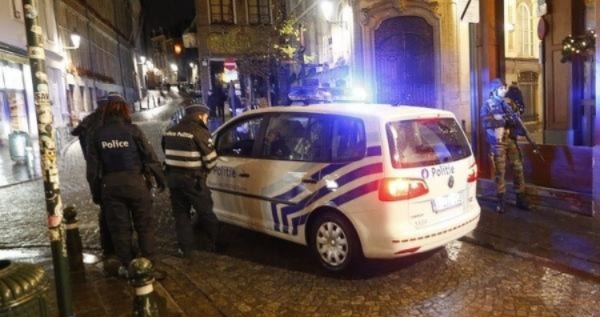 توقيف شابين بعد الاشتباه في ضلوعها في جريمة قتل مغربي في بلجيكا
