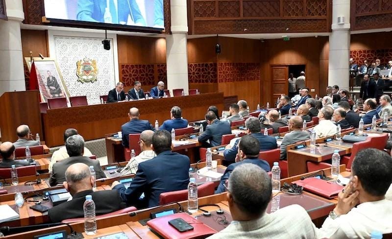 لقجع يحسم الجدل بشأن مؤشر الدعم الاجتماعي.. استمرار العمل به وتغييرات مرتقبة في معايير الاحتساب
