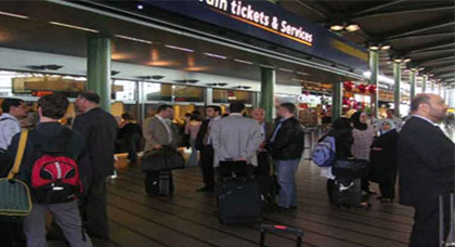 سلطات هولندا تشدد الحراسة على مطار أمستردام بعد تلقيها لإنذار