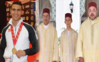 الملك يوشح إبن الناظور أشرف أوشن الذي حاز على لقب بطل العالم في رياضة الكاراطي بأندونيسيا
