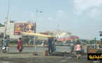 في الناظور فقط.. الباعة المتجولون يمارسون تجارتهم بالمظلات وسط الشارع العام 