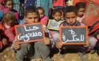 أطفال يربكون  السلطات بسبب رفعهم  لشعار "حنا مطحونين" الذي يحيل على مقتل "محسن فكري" بالحسيمة 