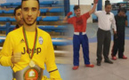 إبن العروي رحال مكرودي يتوج بطلا للمغرب في رياضة اللايت كونتاكت