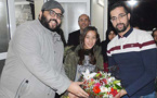 تلامذة إعدادية المطار يجرون زيارة دراسية إلى مقر موقع "ناظورسيتي" للاطلاع على كيفية اشتغالها