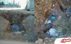 حفرة مشرعة وسط حي واد وزاج بمدينة العروي  تثير إستياء الساكنة