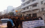 نشطاء الحراك يخلدون الذكرى 13 لزلزال الحسيمة بمسيرة الشموع